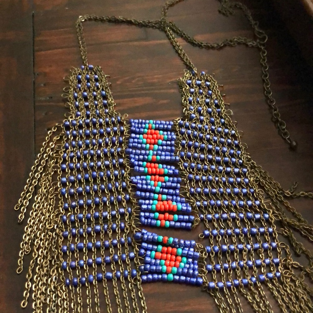 Chain and bead necklace